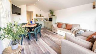 Whitemills Wake and Aqua Park Lodge - Richborough - 6