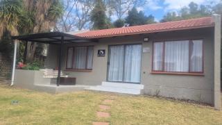 A&F Cottage with pool n braai - Sandton - 9