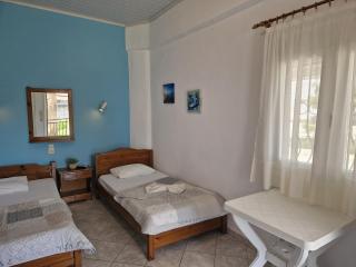 Villa Dimitris Apartments & Bungalows - Nea Vrasna - 4