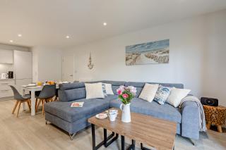 2 Putsborough - Luxury Apartment at Byron Woolacombe, only 4 minute walk to Woolacombe Beach! - Woolacombe - 0