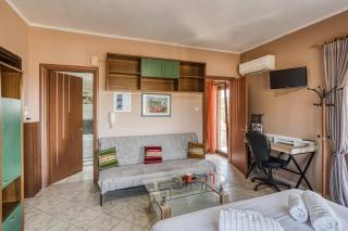 Antonela's Holiday Cottage in the countryside - Elevated View - Kómi - 6