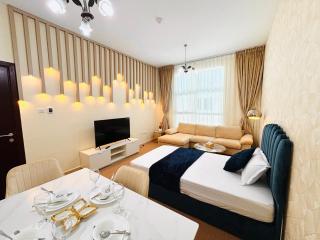 Vista Luxury Home With Parking - Ajman - 0