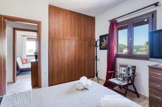 Selbesi Holiday Cottage in the countryside - Elevated View - Kómi - 8