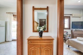 Selbesi Holiday Cottage in the countryside - Elevated View - Kómi - 4