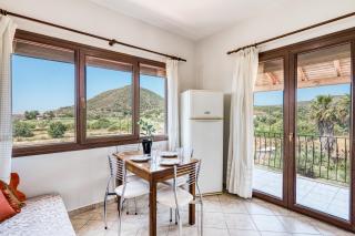 Selbesi Holiday Cottage in the countryside - Elevated View - Kómi - 1