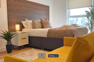 3 Bedroom Apartment By Paul & Malin Properties Short Lets & Serviced Accommodation Stretford With Free Parking & Gym Access - Manchester - 7