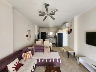 Luxury 2-bedroom chalet, Aqua View resort - 2