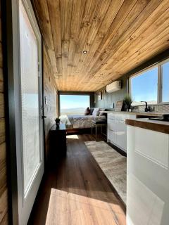 Stunning Tiny House with Picnic Space, Barbecue and Fire Pit in Meadview, Arizona - Ray Place - 9