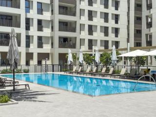 Stylish 2BR at Creek Grove Near Downtown - 3
