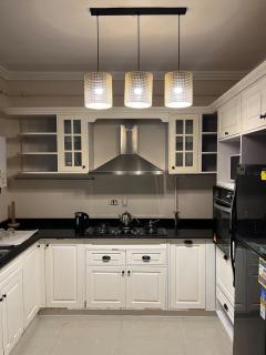 Modern 2BR near Katameya Heights - Il Cairo - 7