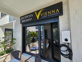 Vienna Luxury Apartments - Dobra Voda - 1