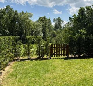 Planta Baja con jardín y piscina junto a Llivia - 1