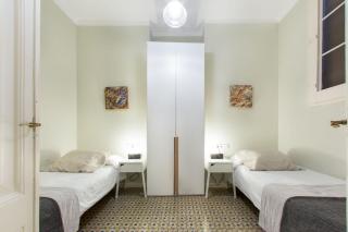 The Collection Barcelona - 4bedroom apart with balcony in Las Ramblas 3-2 - 8
