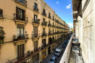 The Collection Barcelona - 4bedroom apart with balcony in Las Ramblas 3-2 - 3