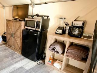 Cozy Safari Tent near Kingbury, Texas - Fantastic Glamping Spot on the San Marcos River - Kingsbury - 6