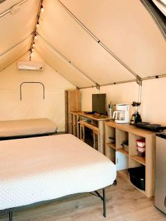 Glamping Vacation on the San Marcos River for the Whole Family: Luxury Safari Tent near Kingsbury, Texas - New Braunfels - 5