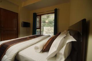 Hill View 4br Apt Near Shimla Mall Road - 8
