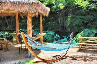 Riverside Oasis: Luxury Safari Tent near Kingsbury, Texas, Perfect for a Family Glamping Vacation - Kingsbury - 0