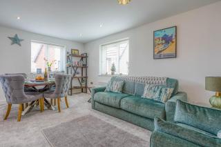 Sea & Pine - Elegant and stylish coastal Apartment, Crabpot Cottages Sheringham - 0