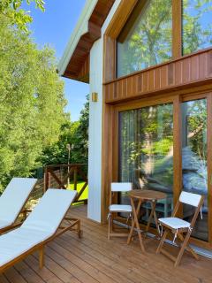 Zloty, a Skromny - ogrodzony domek z jacuzzi i widokiem na jezioro - 3