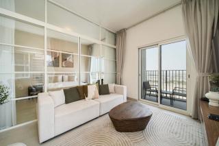 PVH - Mesmerizing 2BR - Golfville Dubai Hills - 0
