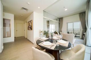 PVH - Mesmerizing 2BR - Golfville Dubai Hills - 1