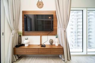 PVH - Mesmerizing 2BR - Golfville Dubai Hills - 2