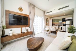PVH - Mesmerizing 2BR - Golfville Dubai Hills - 9