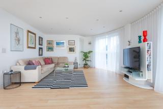 Elegant 1-Bed Open-Plan Living Free Parking - Beckenham - 6