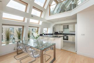 Elegant 1-Bed Open-Plan Living Free Parking - Beckenham - 4