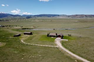 Rural Cabin Rental near Madison River in Ennis, Montana - Ennis - 5