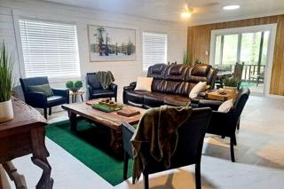 Delightful Cottage with Fire Pit, Screened Equipped Porch and Lake Views in Texas - Karnack - 8