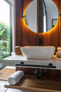 Your Private Oasis in Bali - Modern Villa, Big Pool, Lush Surroundings - Ubud - 3