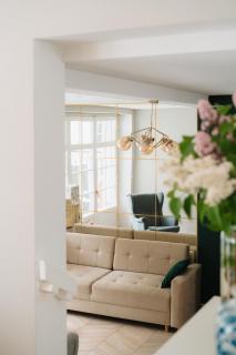 Mond Manor - 7