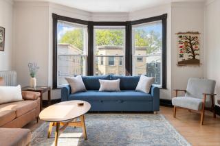 Knock on Wood - Airy Charm in Heart of Downtown - 8