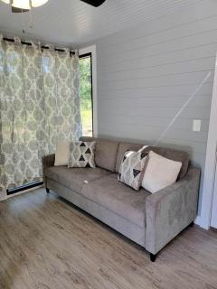 Romantic Glamping Getaway Perfect for Quality Time with Your Partner: Cute Tiny House near Owensville, Missouri - Owensville - 0
