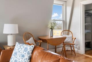 Skyline 138 Charming West End Mansard Penthouse - 5