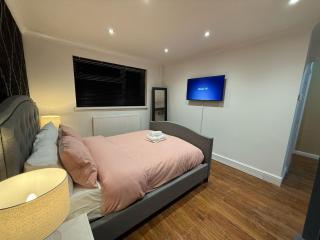 Cozy Retreat in Bridgend with 3 Bedrooms - Bridgend - 2