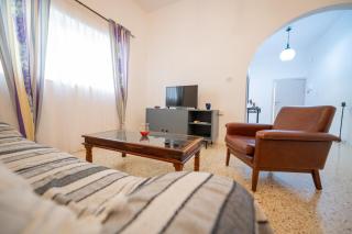 Bugibba Spacious 3BR Family Apartment I Cot I Walk to Beach - 4
