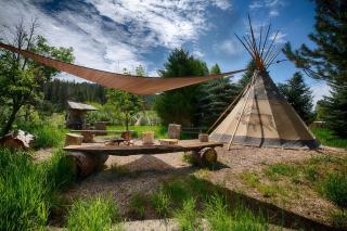 Glamping Adventure by the Payette River: Charming Pet-Friendly Teepee Rental near Boise, Idaho - - 0