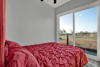 Wonderful Secluded Container in Fredericksburg, Texas - Hilltop - 5