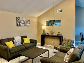 Katy Hideaway - Charming 3 BDR - Katy - 0