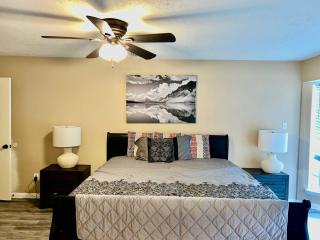 Katy Hideaway - Charming 3 BDR - Katy - 8