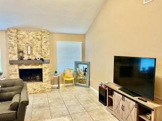 Katy Hideaway - Charming 3 BDR - Katy - 4