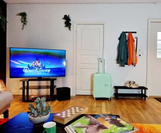 Prime location amazing king bed colorful oasis - Bergen - 8