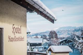 Hotel Garni Kapellenstüberl - Raubling - 0