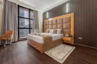 The Leela Hotel - Dubai - 1