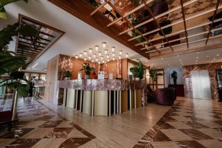 Flower Hotels & Resorts - Golem - 7