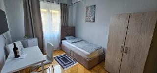 Knezevic resorts - Atene - 7