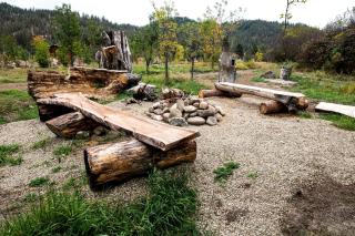 Peaceful Glamping Vacation in the Woods: Cute Pet-Friendly Teepee by the Payette River near Boise, Idaho - - 2